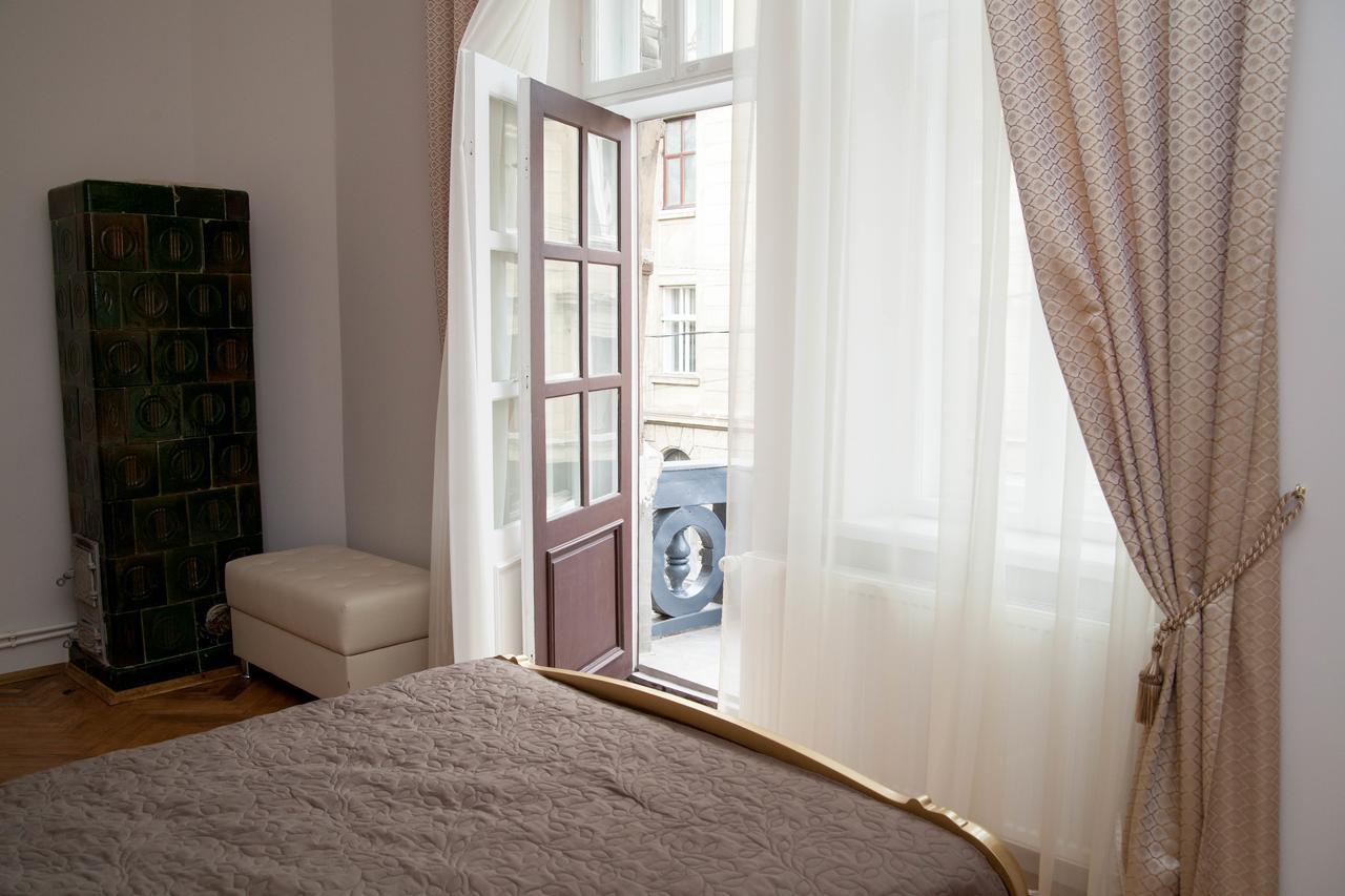 Luxury Lviv Apartment Bagian luar foto