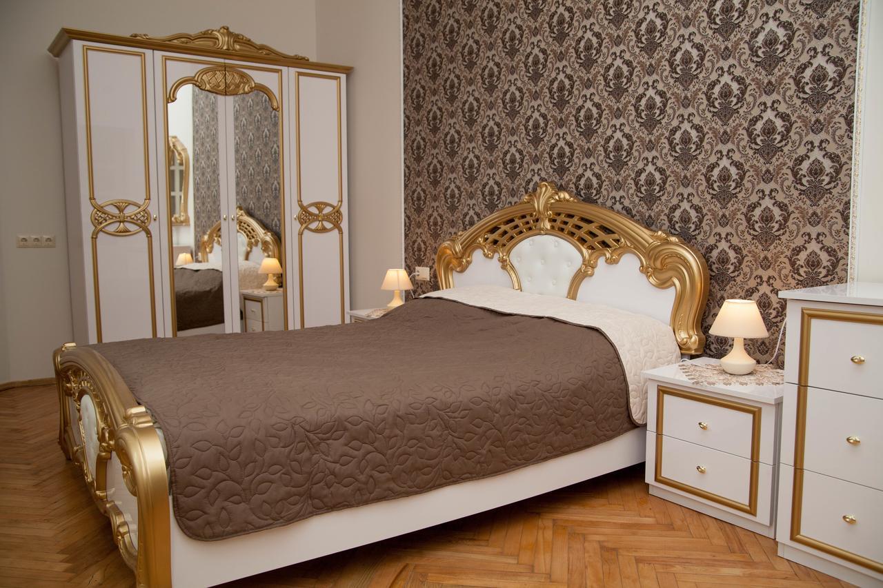 Luxury Lviv Apartment Bagian luar foto