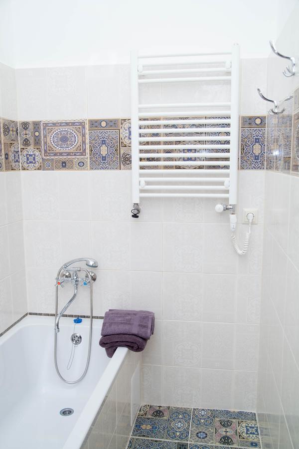 Luxury Lviv Apartment Bagian luar foto